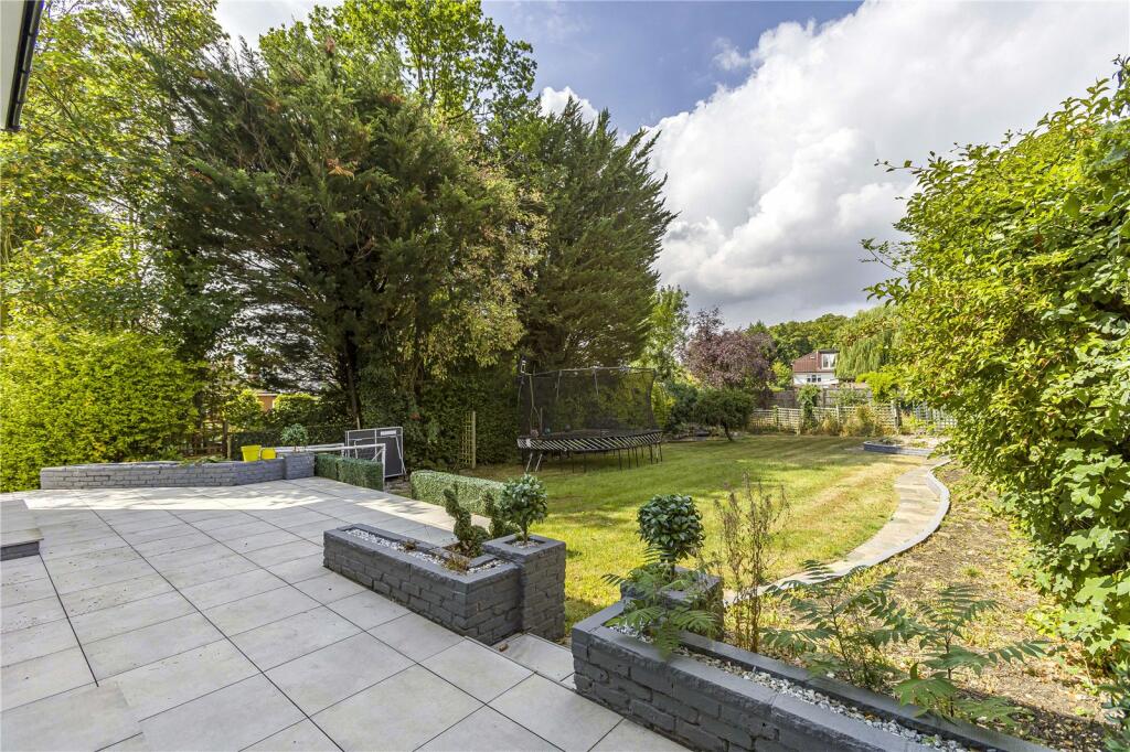 Additional image 19 of Great North Road, Brookmans Park, Hertfordshire, AL9