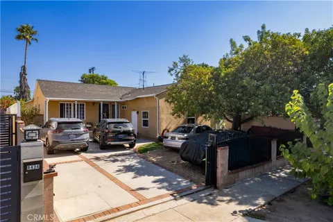 8430 Amboy Avenue, Sun Valley, CA 91352