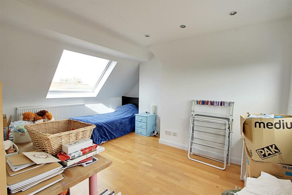 Additional image 25 of Collyer Road, London Colney, St Albans