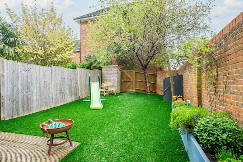 Additional image 24 of Centaurus Square, Curo Park, Frogmore, St. Albans, AL2