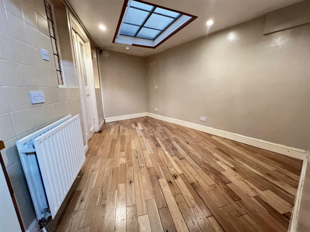 Additional image 9 of Englestede Close, Handsworth Wood, Birmingham