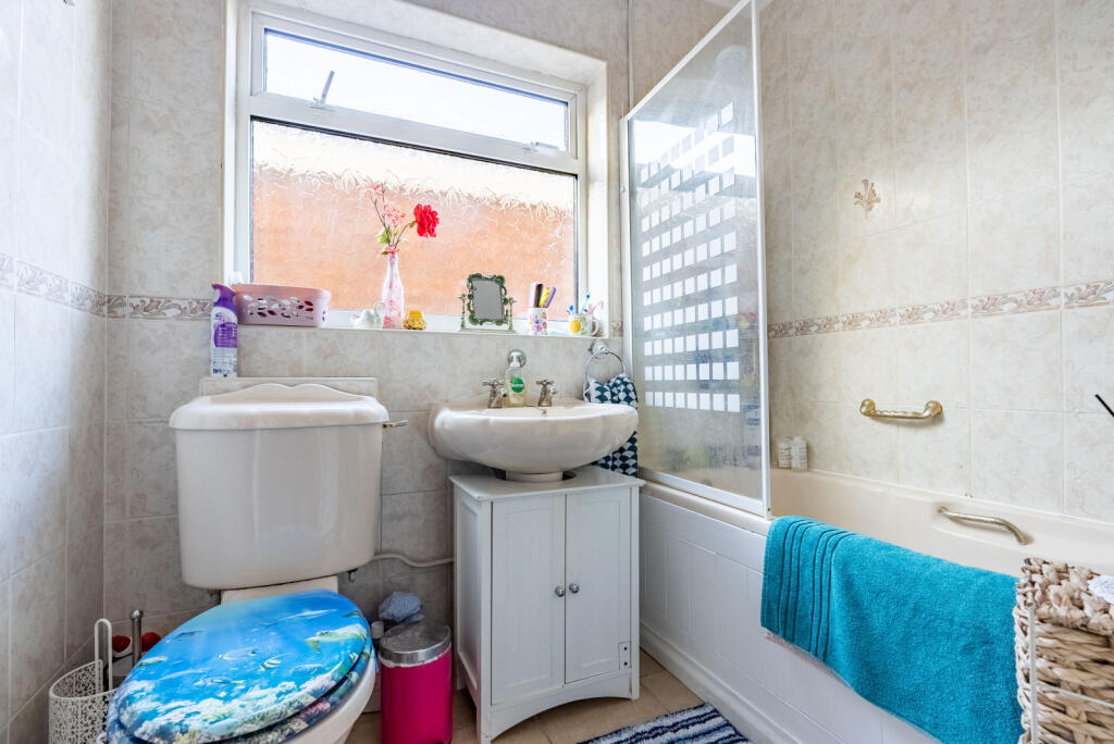 Additional image 12 of Willow Way, St. Albans, Hertfordshire, AL2