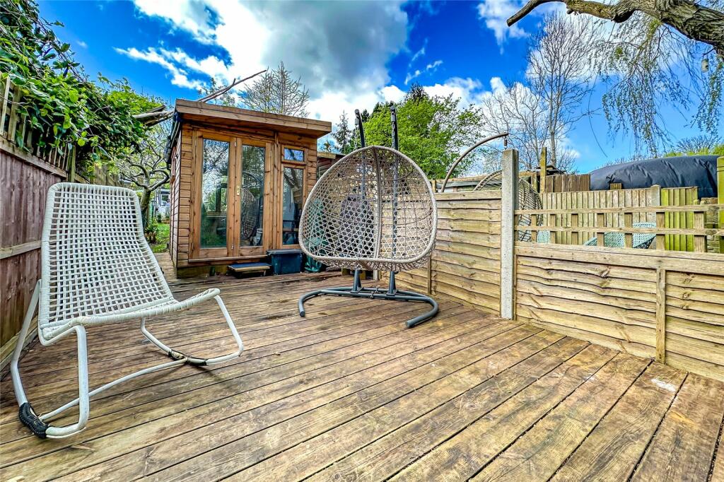 Additional image 16 of Park Street, St. Albans, Hertfordshire, AL2