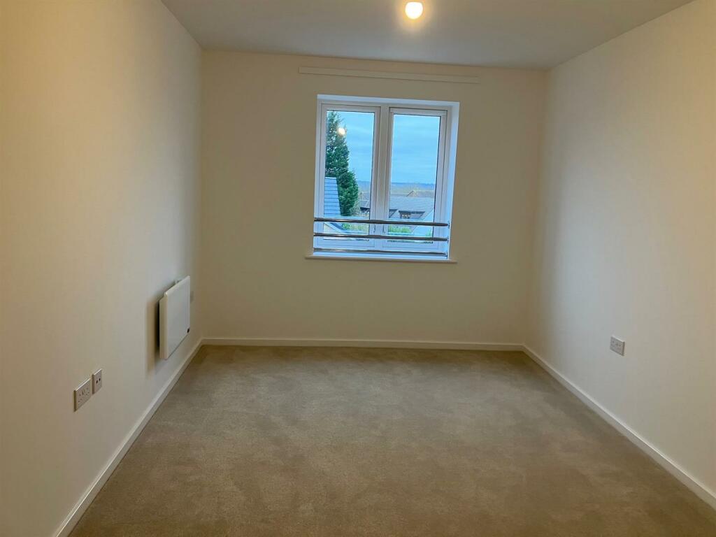 Additional image 7 of Cobnut Close, Hatfield, Herts AL10 9AD