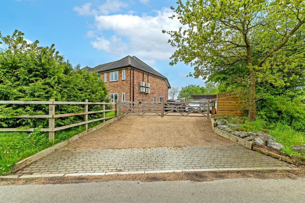 Additional image 31 of Gaddesden Lane, Redbourn, St. Albans