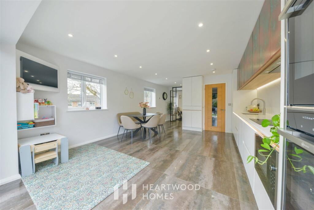 Additional image 5 of Tennyson Road, St. Albans, AL2 3HX