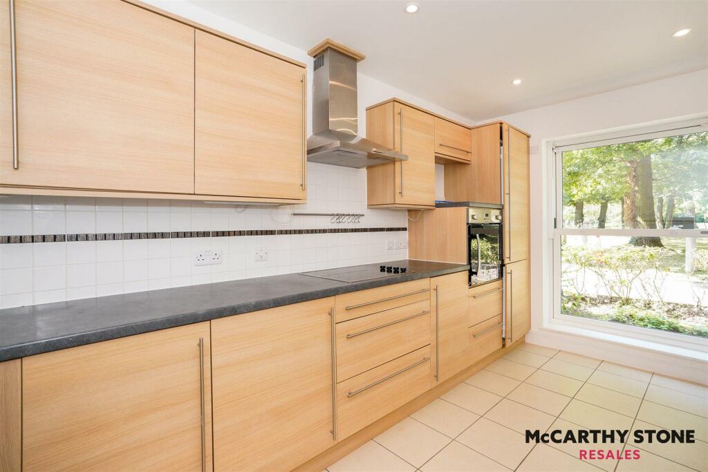 Additional image 7 of Peel Court, College Way, Welwyn Garden City, Hertfordshire, AL8 6DG