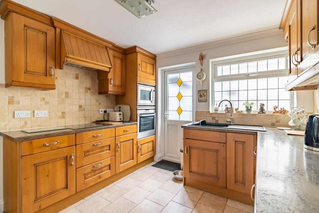 Additional image 7 of Watling Street, Park Street, St. Albans, Hertfordshire, AL2