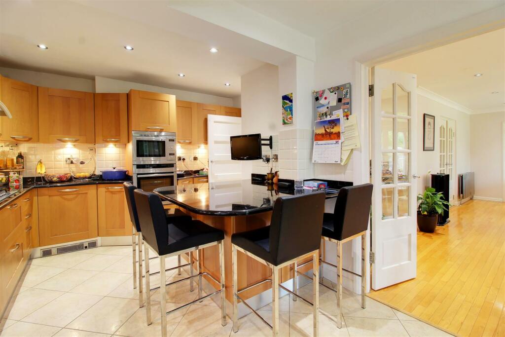 Additional image 4 of Moffats Lane, Brookmans Park,
