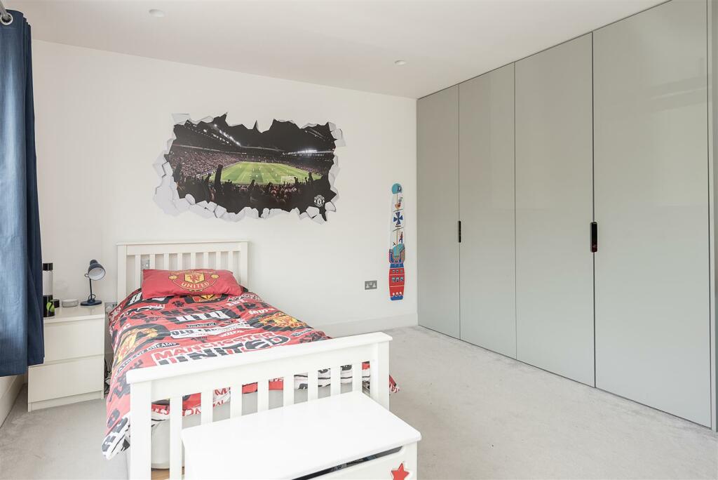 Additional image 8 of Ox Lane, Harpenden