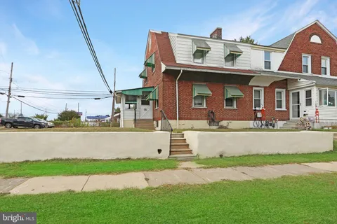 Primary image of 501 Saude Avenue, Essington, PA 19029