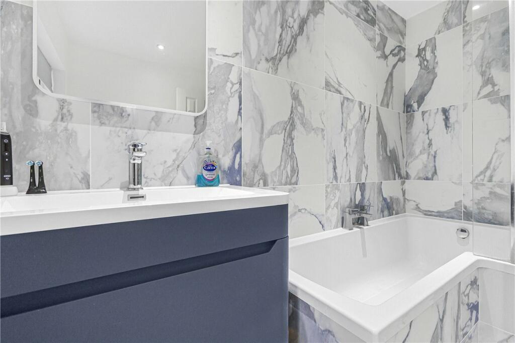 Additional image 13 of Thistle Grove, Welwyn Garden City, Hertfordshire, AL7