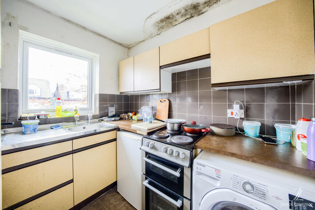 Additional image 4 of The Lindens, York Road