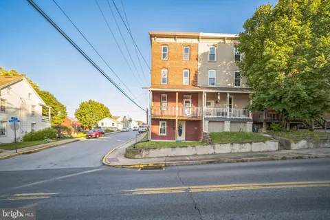 31 N Pleasant Avenue, Dallastown, PA 17313