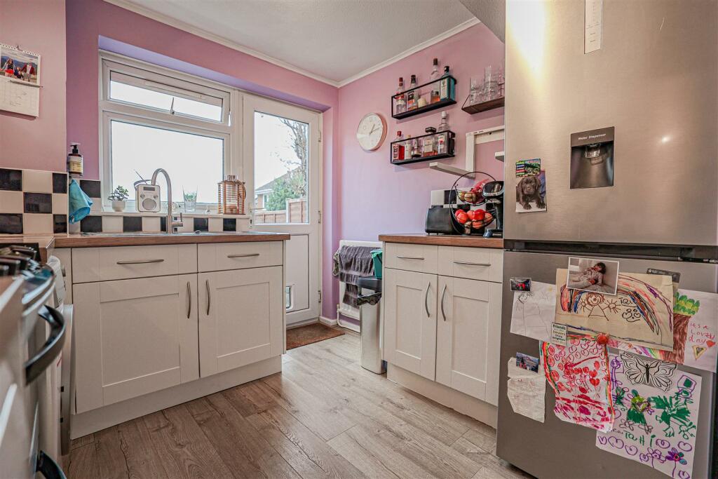 Additional image 7 of Broadstone Road, Harpenden, AL5