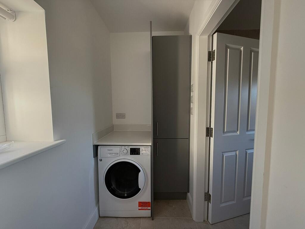 Additional image 3 of The Cottage Shenley Lane, London Colney, St. Albans, AL2 1AE