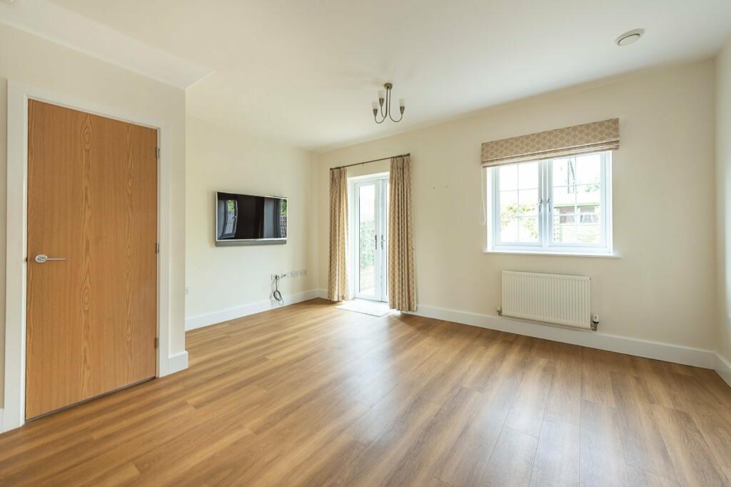 Additional image 2 of Mortimer Crescent, Kings Park, St. Albans, Hertfordshire, AL3