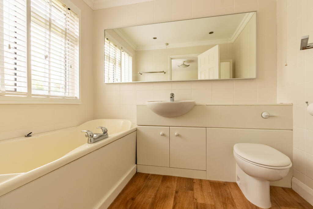 Additional image 12 of Ridgewood Drive, Harpenden, Hertfordshire, AL5