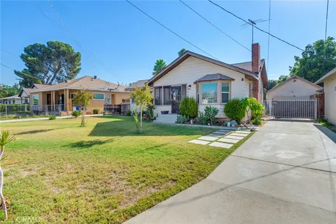 Primary image of 1604 Hillcrest Avenue, Riverside, CA 92501