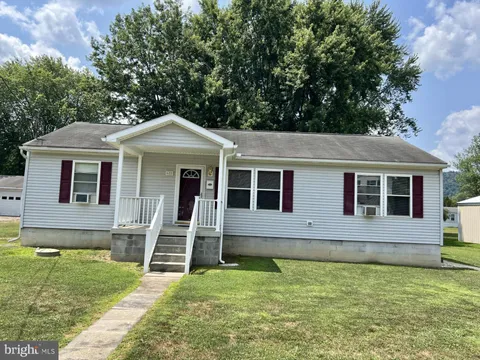 622 Dean Street, Confluence, PA 15424
