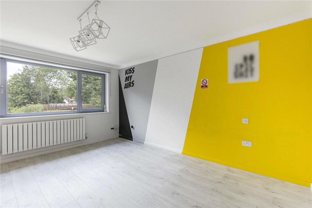 Additional image 15 of Great North Road, Brookmans Park, Hertfordshire, AL9