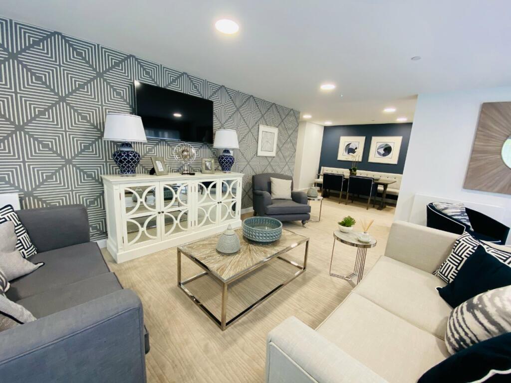 Additional image 4 of Highclere House, Hatfield