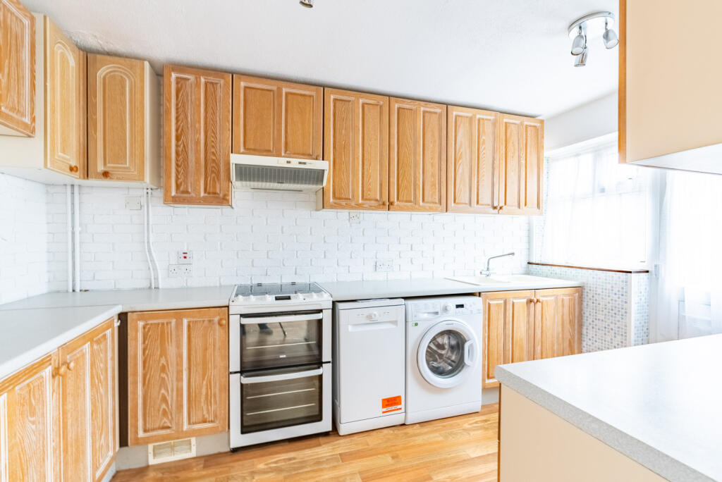 Additional image 5 of Whitecroft, St. Albans, Hertfordshire, AL1