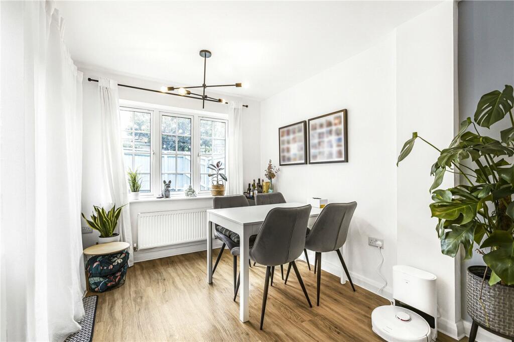 Additional image 8 of De Soissons Close, Welwyn Garden City, Hertfordshire, AL8