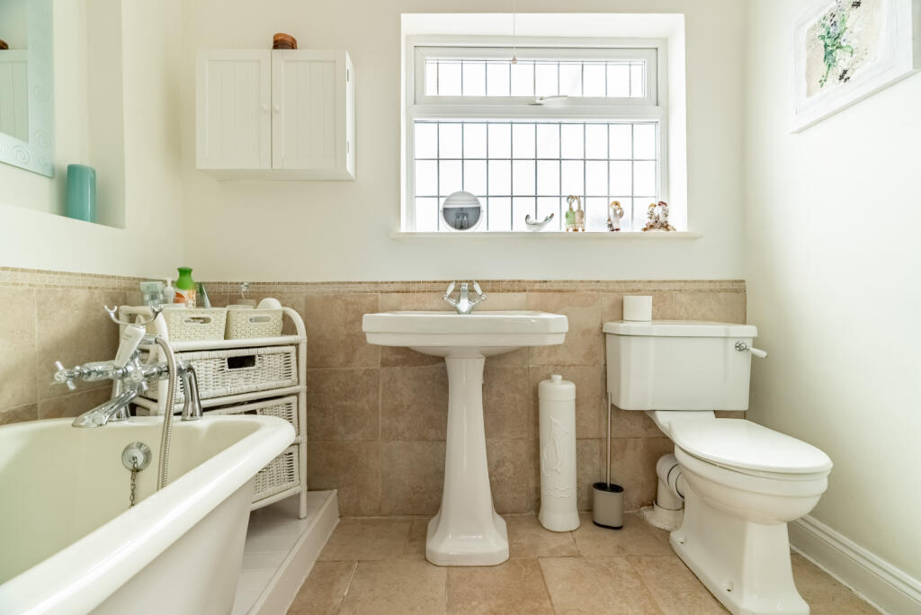 Additional image 13 of Watling Street, Park Street, St. Albans, Hertfordshire, AL2