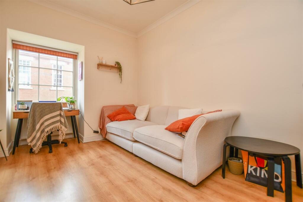 Additional image 5 of West Hall, Beningfield Drive, Napsbury Park, St Albans