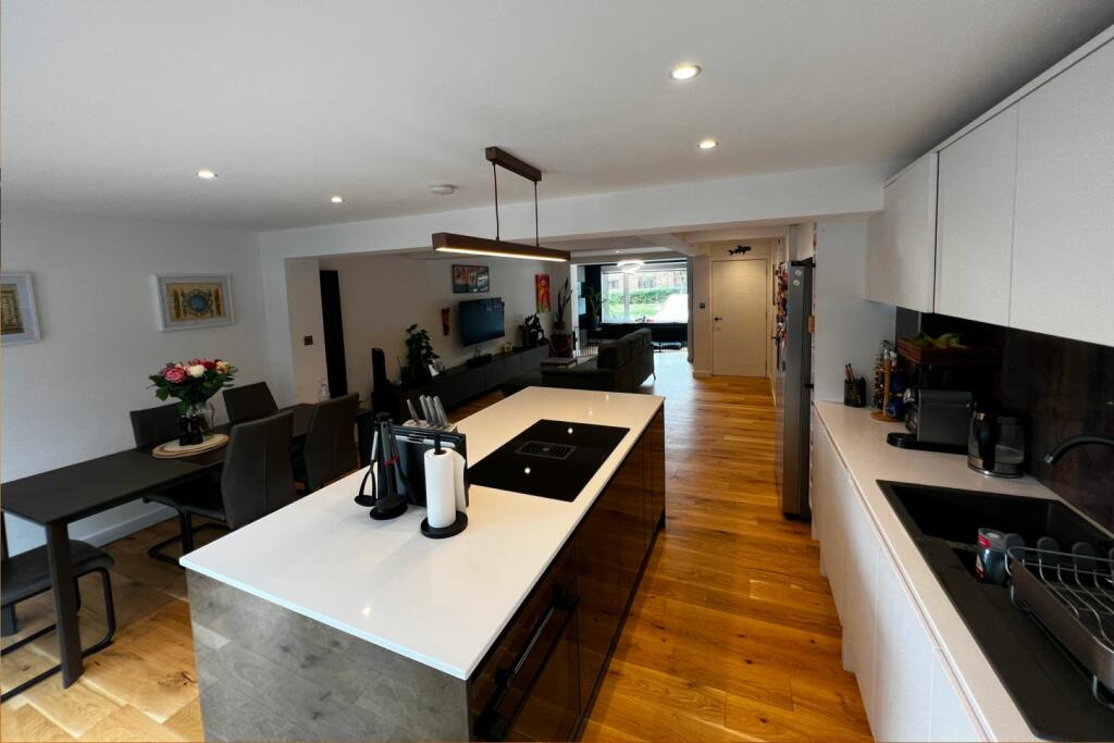 Additional image 4 of Drakes Drive, St. Albans, AL1