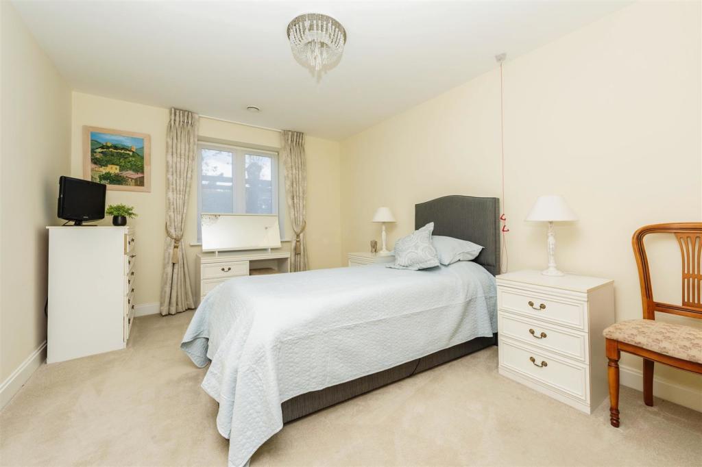 Additional image 12 of Eleanor House, 232 London Road, St Albans, Hertfordshire, AL1 1NR