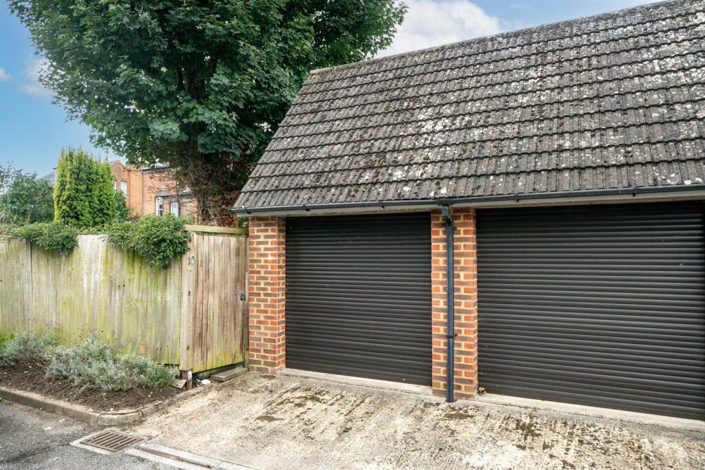 Additional image 24 of Church Crescent, St. Albans