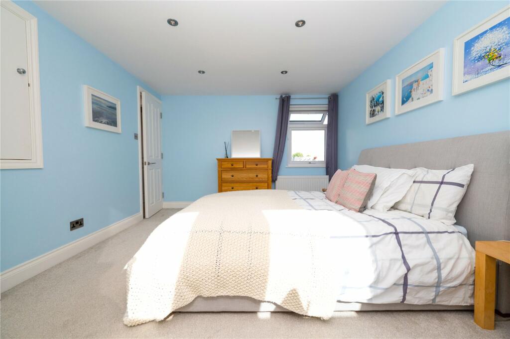 Additional image 13 of Woodstock Road South, St. Albans, Hertfordshire