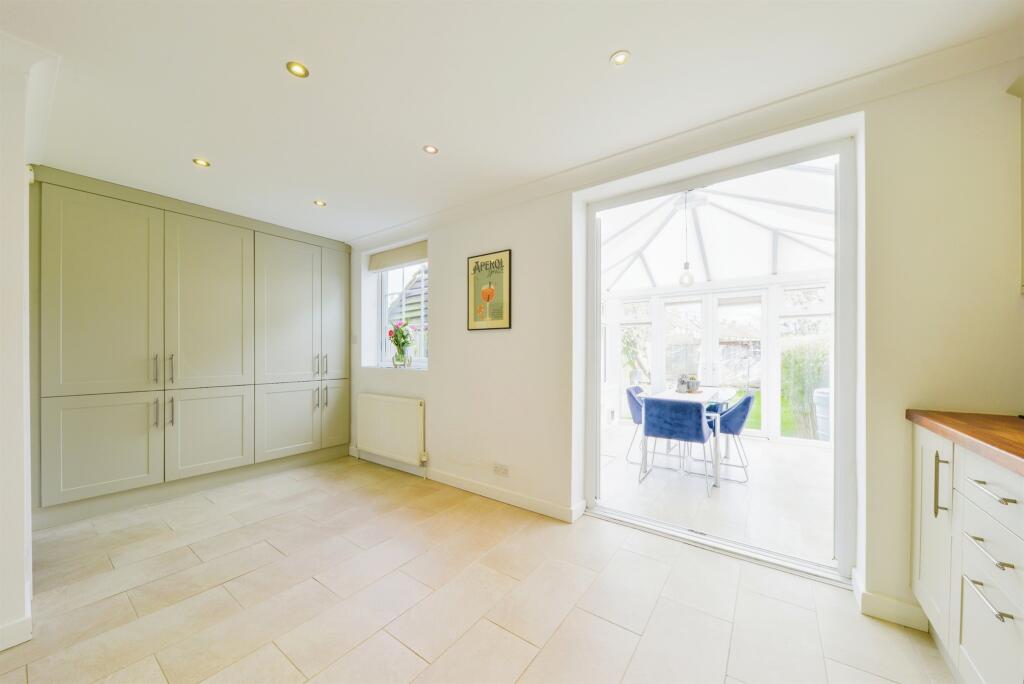 Additional image 7 of Woodhall Lane, WELWYN GARDEN CITY