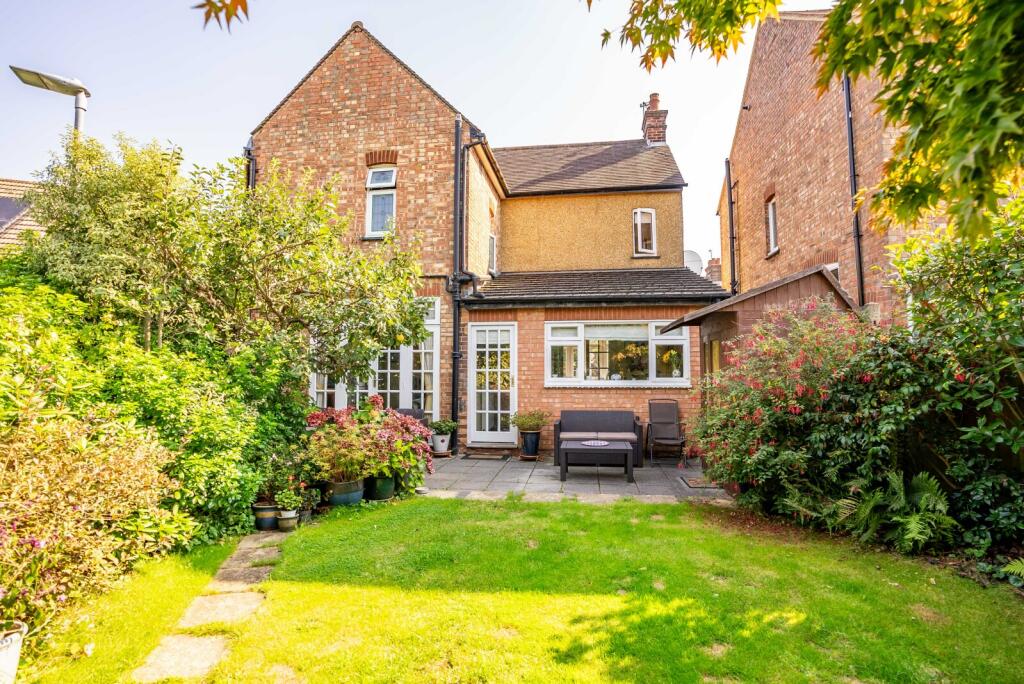 Additional image 19 of Vanda Crescent, St. Albans, Hertfordshire, AL1