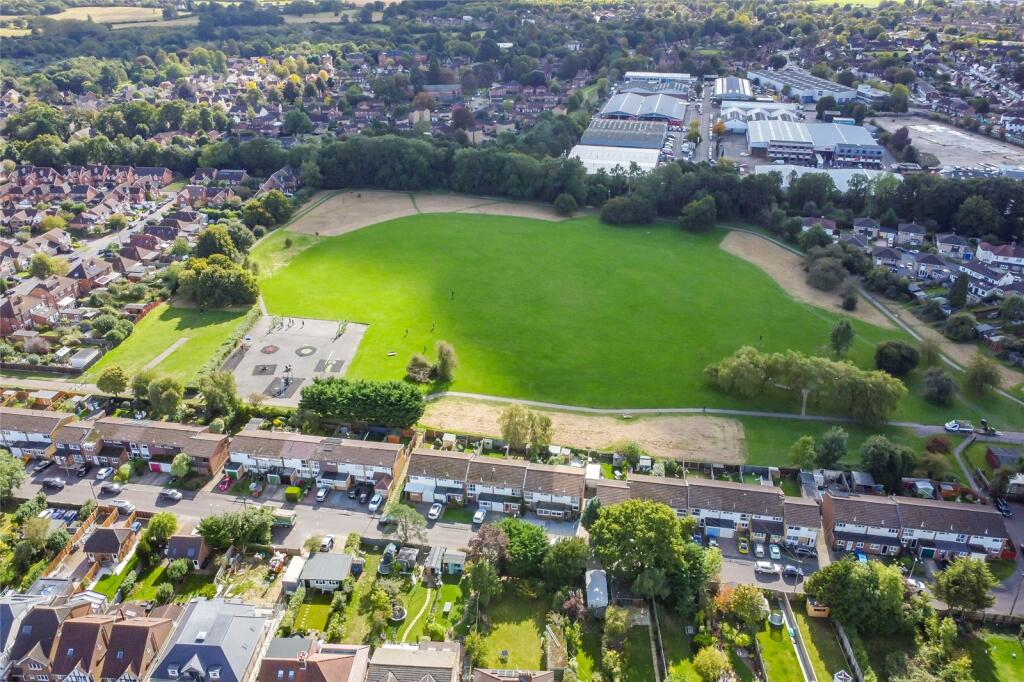 Additional image 11 of Pinewood Close, St. Albans, Hertfordshire, AL4