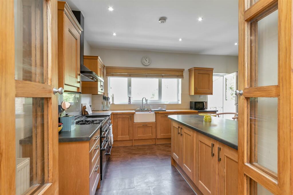 Additional image 24 of Pemberton Close, St. Albans