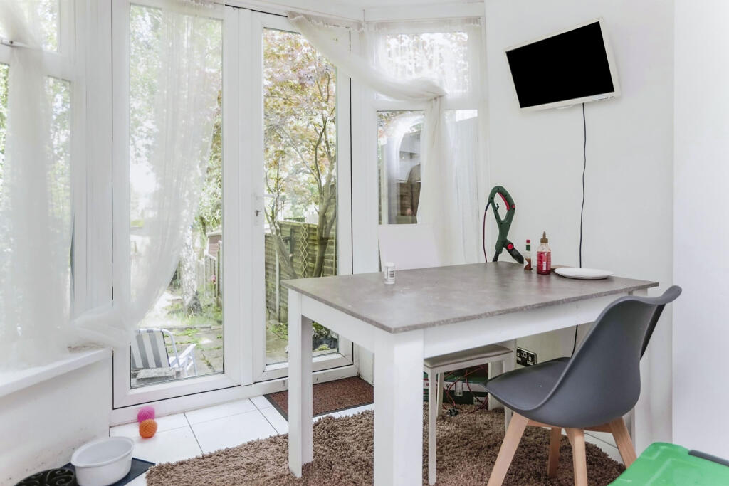 Additional image 10 of Raddlebarn Farm Drive, Selly Oak, Birmingham