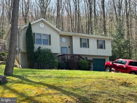 Primary image of 59 Edge Rock Drive, Drums, PA 18222