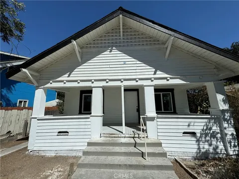 3017 E Illinois Avenue, Fresno, CA 93701