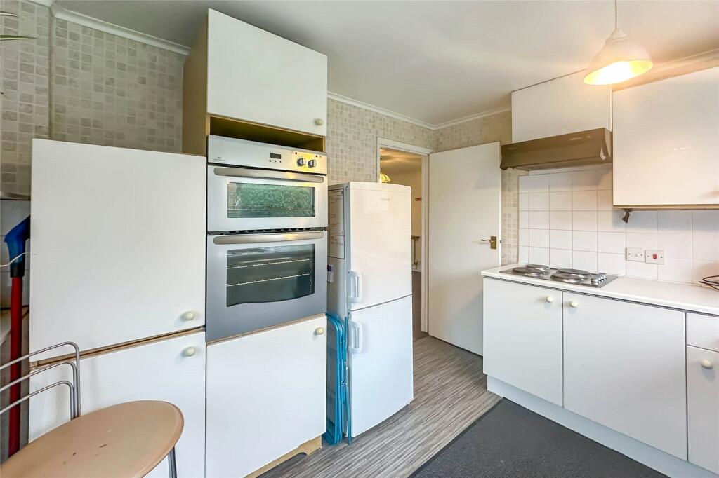 Additional image 17 of Spooners Drive, Park Street, St. Albans, Hertfordshire, AL2