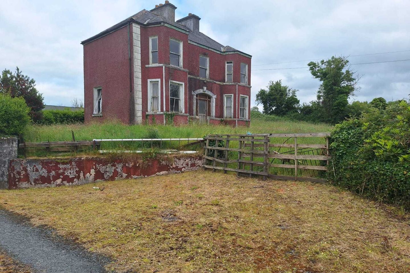 Primary image of Barnagurry, Kiltimagh, Cloonfallagh, Co. Mayo, F12YH21