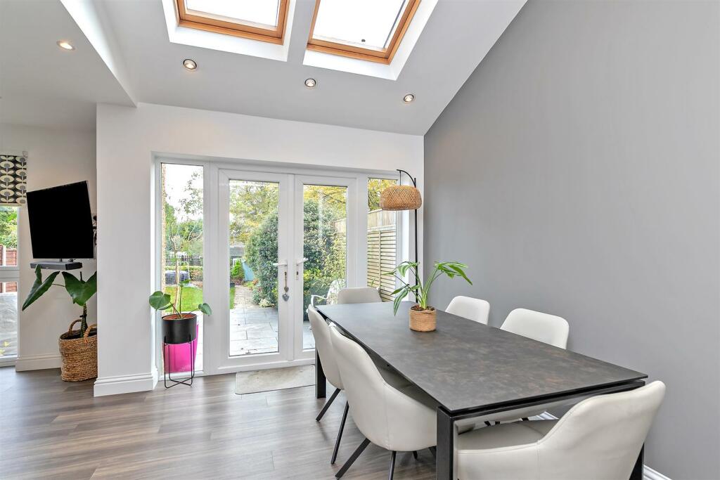 Additional image 10 of Longacres, St. Albans