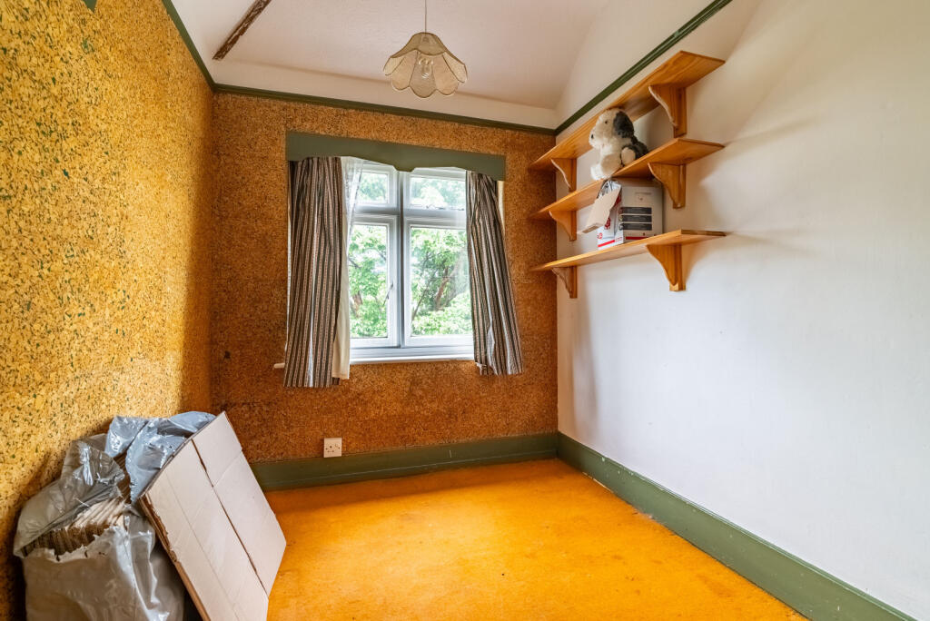 Additional image 12 of Leyland Avenue, St. Albans, Hertfordshire, AL1