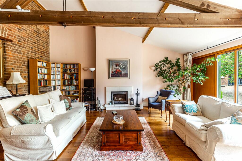 Additional image 8 of Ferrers Hill Farm, Pipers Lane, Markyate, Hertfordshire