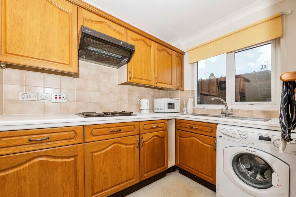 Additional image 8 of Batchwood View, St. Albans