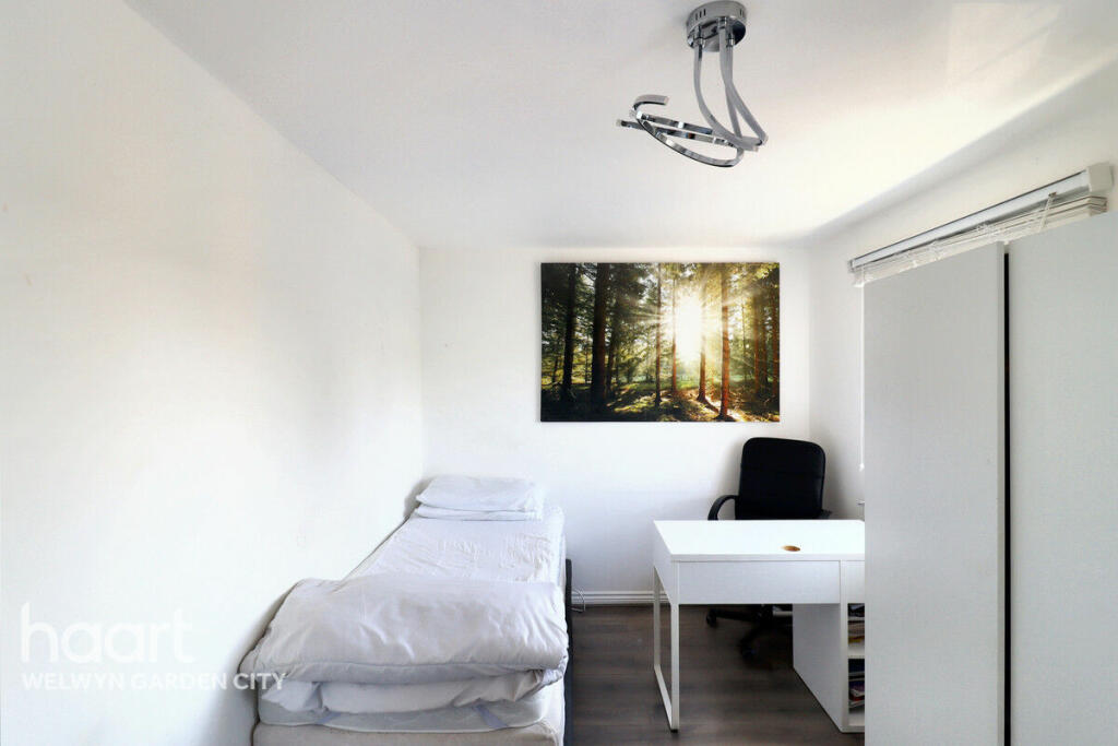 Additional image 8 of Eddington Crescent, Welwyn Garden City