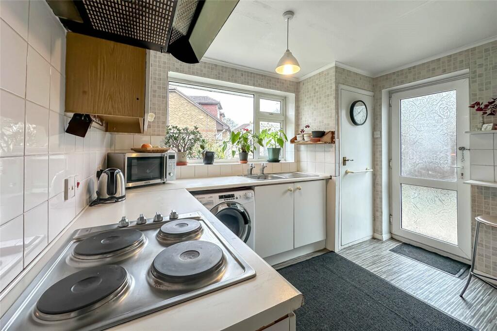 Additional image 23 of Spooners Drive, Park Street, St. Albans, Hertfordshire, AL2