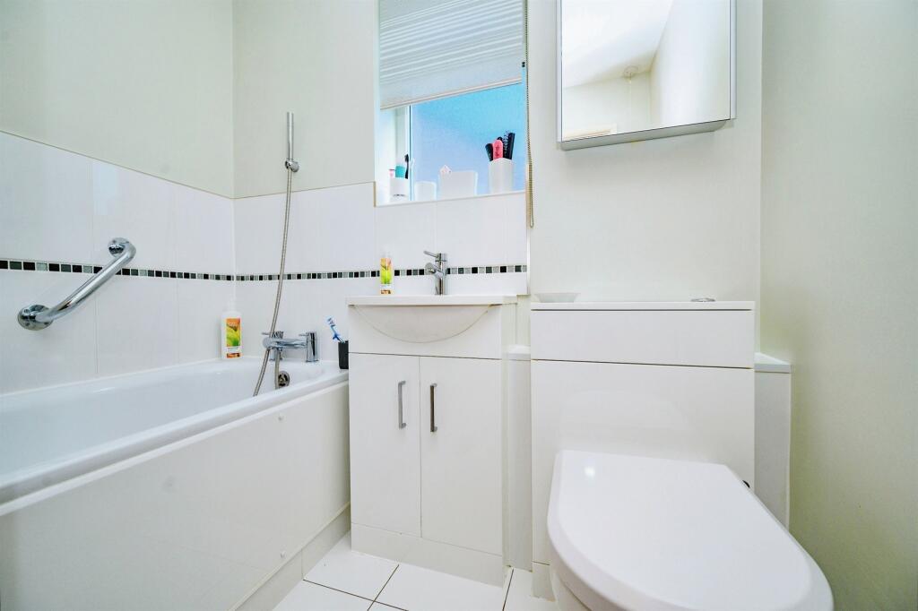 Additional image 6 of Chiswell Green Lane, St. Albans